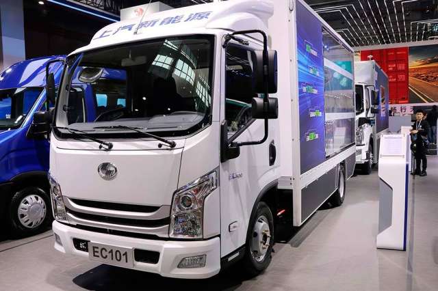 Китайці представили нову електричну вантажівку