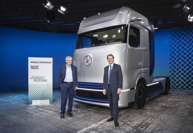 Mercedes-Benz офіційно представив свою водневу вантажівку. ФОТО