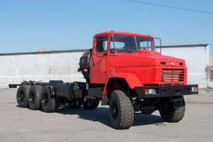«АвтоКрАЗ» поставив до Азербайджану партію унікальних восьмиколісних вантажівок