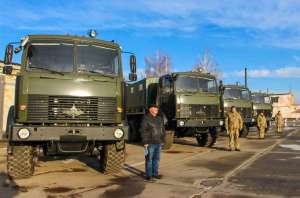 Автомобілісти Повітряних Сил отримали нові вантажівки «Богдан»