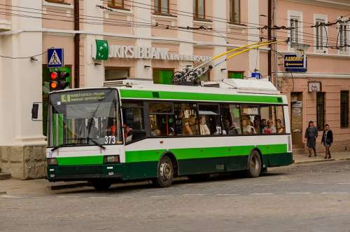 Чернівці закуповують нові тролейбуси