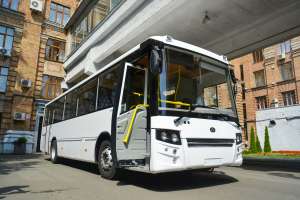 Луцький автозавод передав перший автобус для «Антонов»