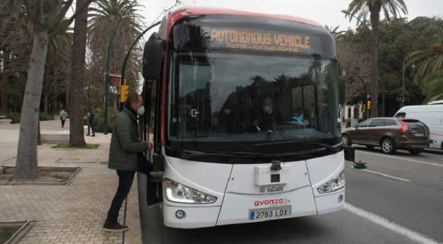 Вийшов на маршрут перший в Європі безпілотний електробус