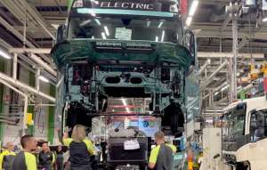 Volvo Trucks розпочинає серійне виробництво важких електричних вантажівок