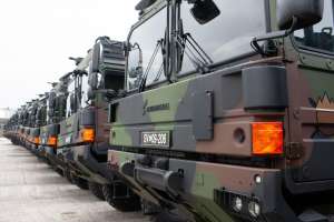 Німеччина передає ЗСУ 26 вантажівок MAN HX 8×8