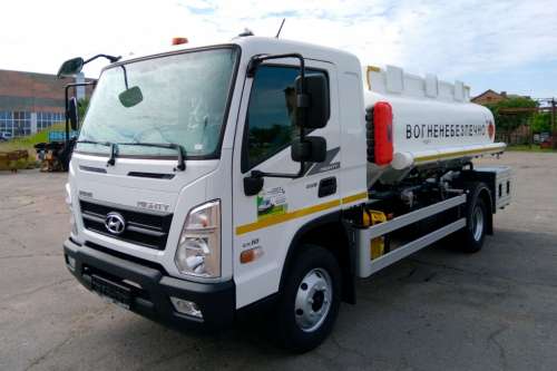 В Україні представили вітчизняний паливозаправник на шасі Hyundai