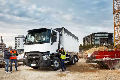 Renault Trucks расширяет функции безопасности грузовиков