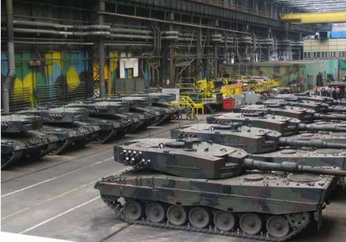 Захід пообіцяв Україні 321 танк