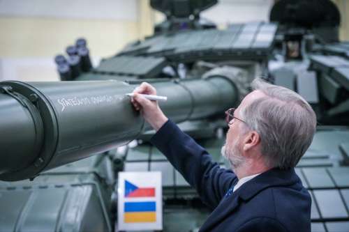 Чехія передасть Україні танки та ремонтно-евакуаційні машини