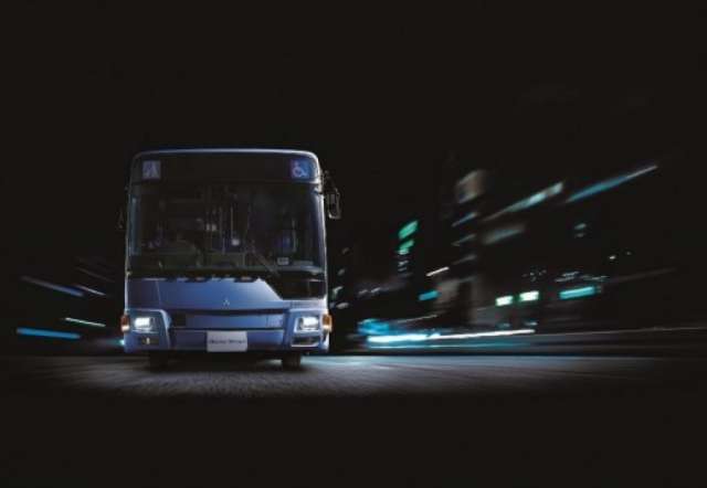 Mitsubishi запустив нові автобуси