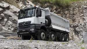 Mercedes-Benz представив вантажівку для найскладніших умов роботи