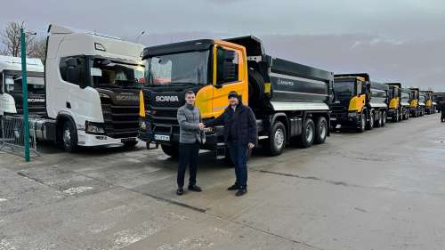 В Україні передали партію нових самоскидів Scania