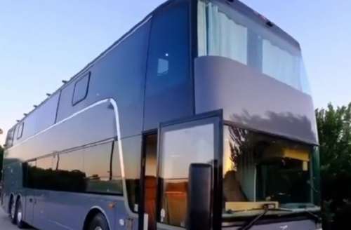 Представлений найрозкішніший двоповерховий автобус Van Hool