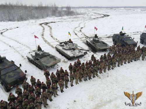 На озброєнні українських десантників з’явилися бронеавтомобілі Dingo