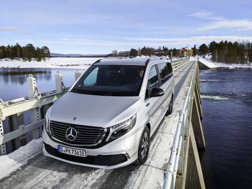 Новий електровен Mercedes-Benz пройшов арктичні тести