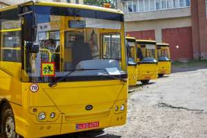 «Богдан» поставив 11 шкільних автобусів для учнів Тернопільщини
