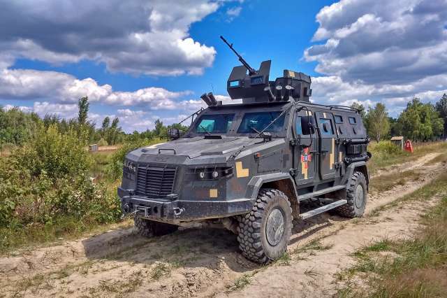 Новітній український бронеавтомобіль «Козак-2М1» пройшов державні випробування
