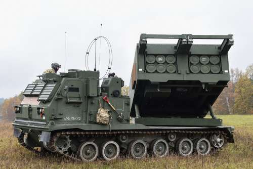 Німеччина передала Україні ще дві системи MARS II та чотири САУ Panzerhaubitze 2000
