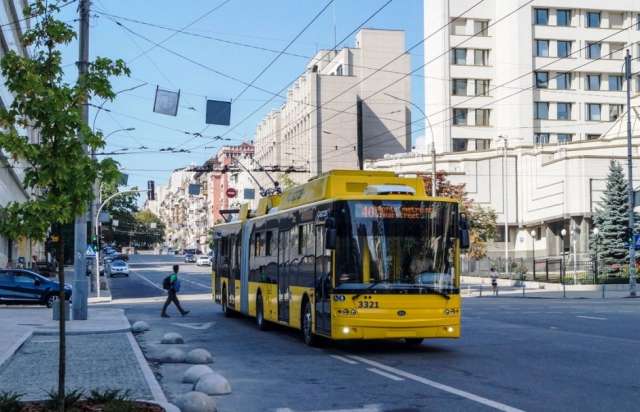 «Богдан» продовжує відвантажувати нові тролейбуси для столиці