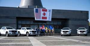 Провідна світова компанія з розмінування передала Україні пікапи Ford