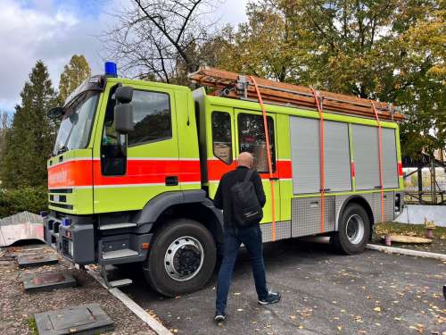 Швейцарія передасть Україні 5 пожежних машин