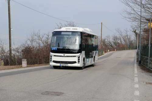 Новітній литовський електробус Altas вирушив у турне Європою