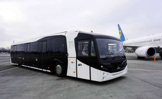 В аеропорту «Бориспіль» представили новий спеціалізований автобус МАЗ