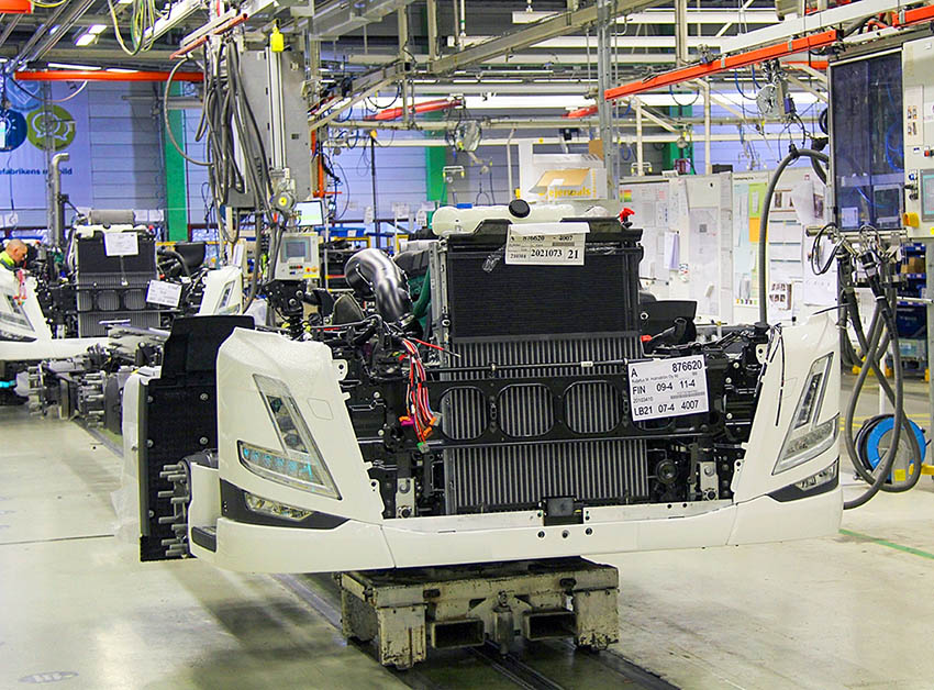 Volvo Trucks розпочинає серійне виробництво вантажівок Volvo FH, FH16, FM та FMX нового покоління 