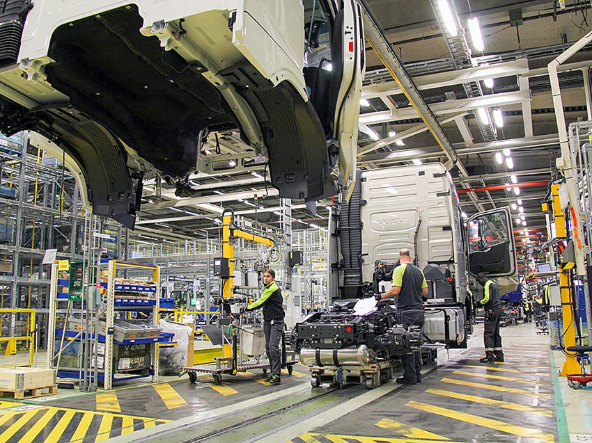Volvo Trucks розпочинає серійне виробництво вантажівок Volvo FH, FH16, FM та FMX нового покоління 