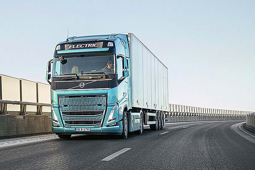 Volvo Trucks розпочинає продажі повністю електричних  великотоннажних вантажівок 