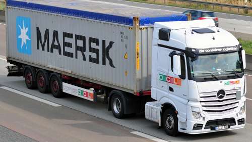 Логістичний гігант Maersk вирішив повністю вийти з РФ