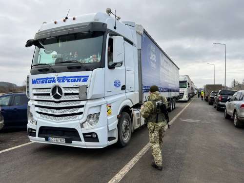 На кордоні з Польщею запрацював новий пункт пропуску для порожніх вантажівок