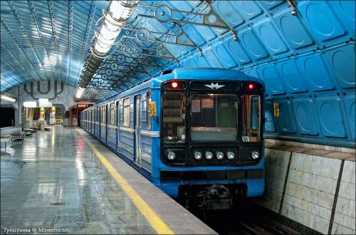 Місто Дніпро закуповує трамваї та потяг метро