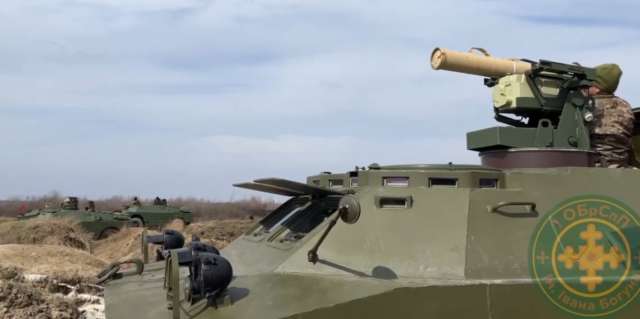 Ukraińskie siły specjalne otrzymały BRDM-2 z modułem Amulet