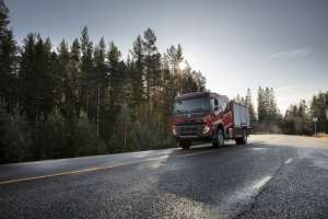 Volvo представила вантажівку нового покоління з дворядною кабіною