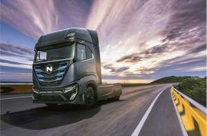 Світові гіганти в 2020 р. представлять нову електричну вантажівку