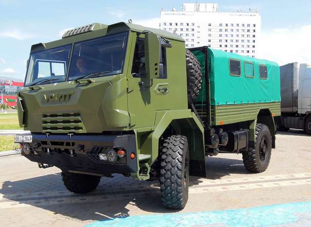 МЗКТ представив нову армійську вантажівку