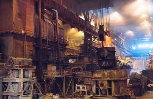 Днепровский металлургический завод снизил выплавку стали наполовину