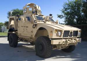 Україна отримала американські бронемашини Oshkosh M-ATV