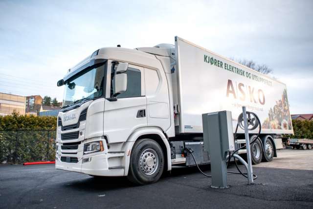 Scania уклала угоду на поставку 75 електричних вантажівок