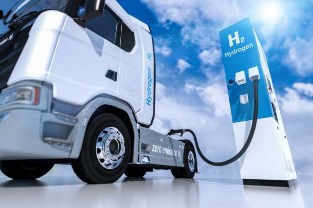 Cummins оснастить водневими електродвигунами 2000 дизельних вантажівок