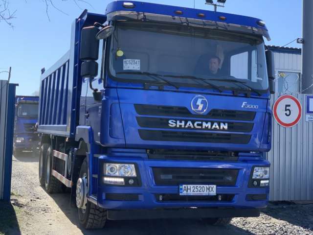 Українські підприємства отримали нову партію самоскидів SHACMAN