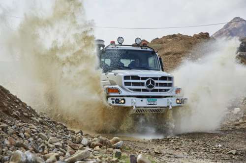 Mercedes-Benz готує прем’єру нової позашляхової вантажівки