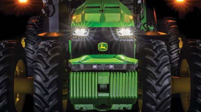 John Deere представив готовий до серійного виробництва автономний трактор