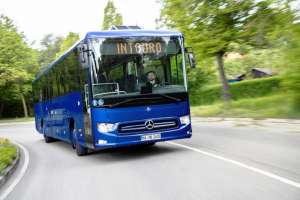 Представили оновлений автобус Mercedes-Benz Intouro
