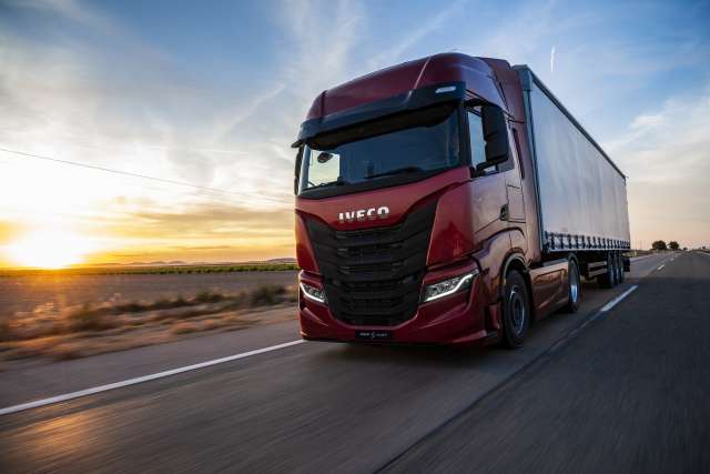 IVECO розпочинає тестування безпілотних вантажоперевезень