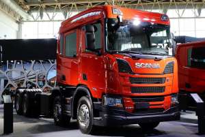 Китайці представили гігантську пожежну машину на шасі Scania