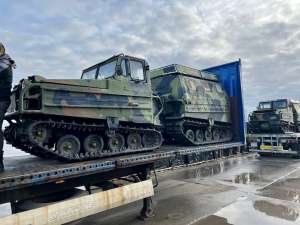 До України з Норвегії відправили всюдиходи Bandvagn 202