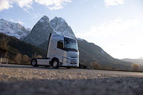 Volvo Trucks представила нові рішення для зниження витрати пального