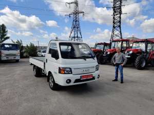 В Україні реалізовано перший автомобіль JAC – аналог «Газелі»